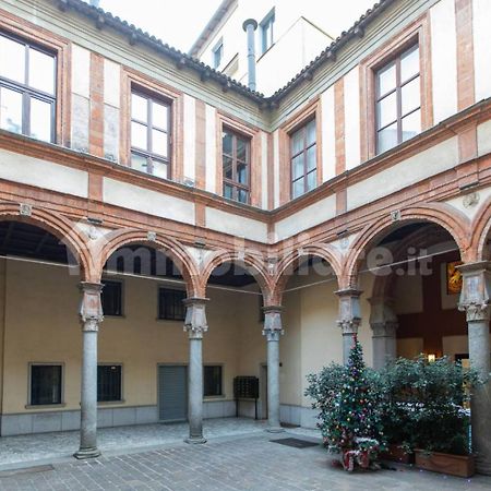 Lovely Apartment Piatti Duomo Милан Экстерьер фото