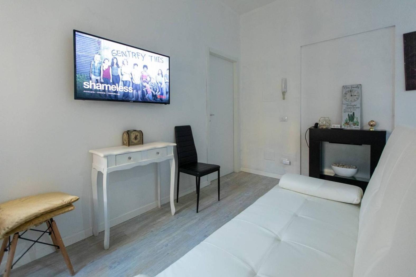 Lovely Apartment Piatti Duomo Милан Экстерьер фото