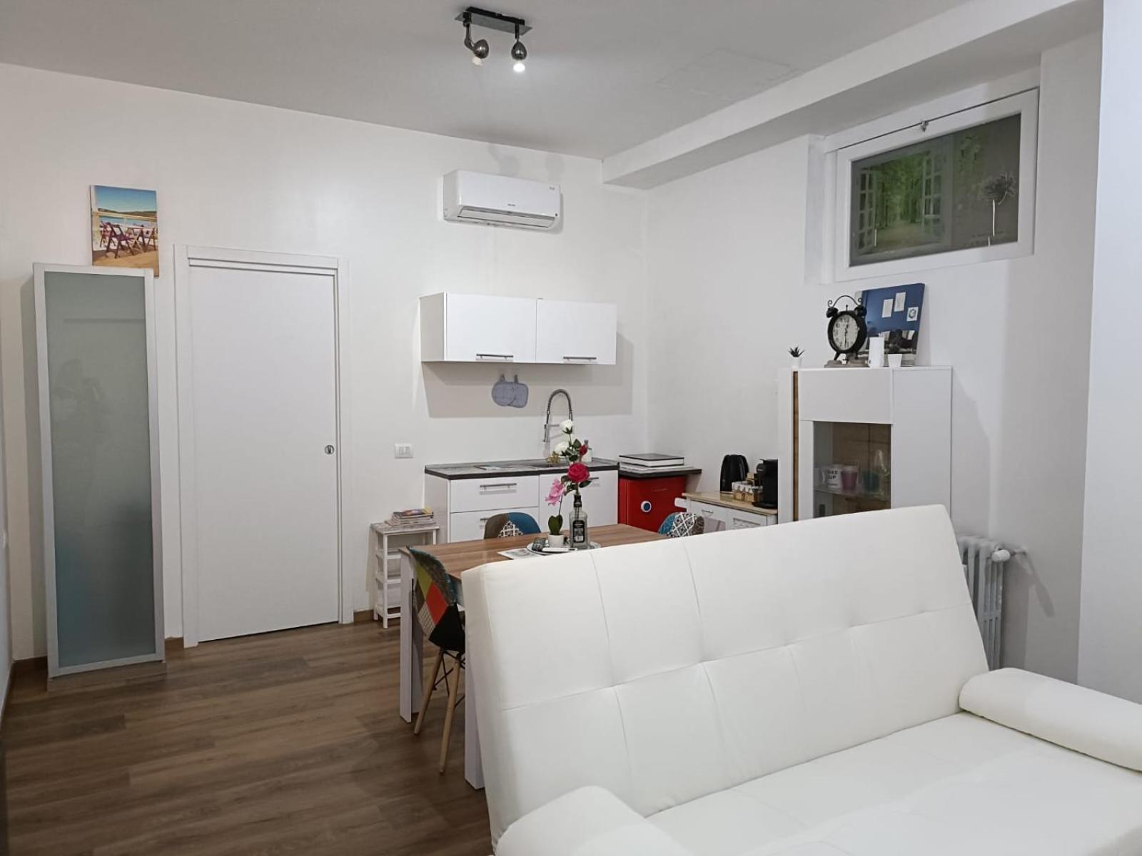 Lovely Apartment Piatti Duomo Милан Экстерьер фото